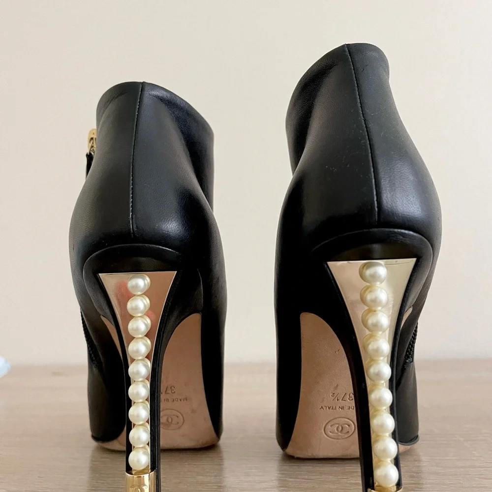 Chanel Black Leather Pearl Heels‎ Ankle Boots Booties Women’s Sz 37.5/7.5
